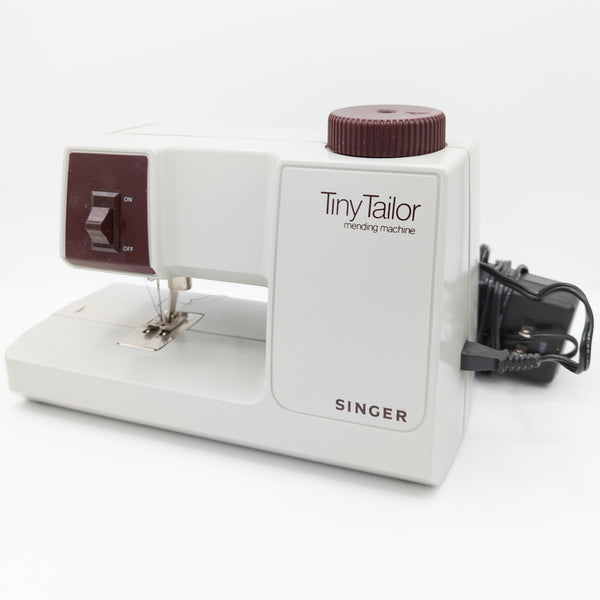 Vintage Singer M100A Tiny Tailor Sewing Machine